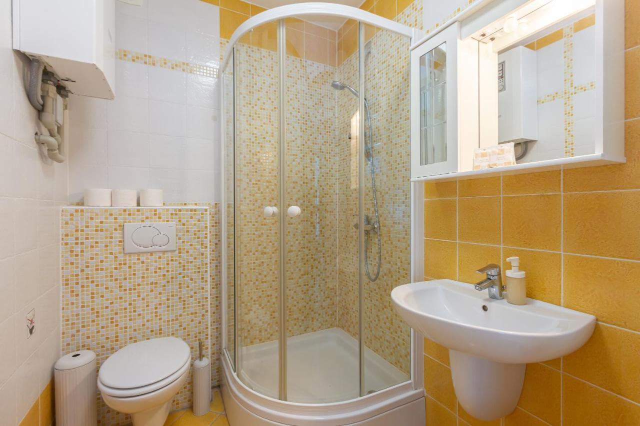 באסקה Apartments Ema & Mislav With Terrace מראה חיצוני תמונה