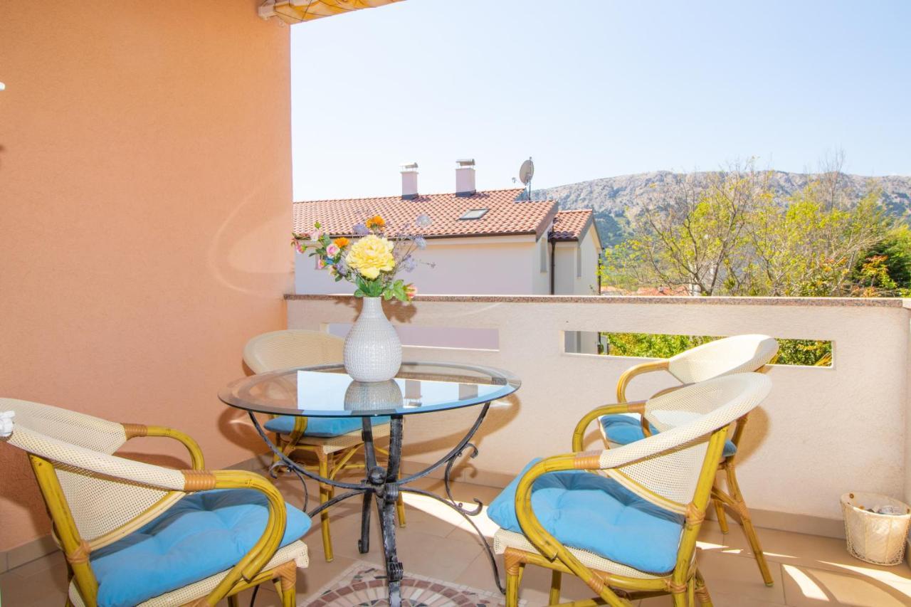 באסקה Apartments Ema & Mislav With Terrace מראה חיצוני תמונה
